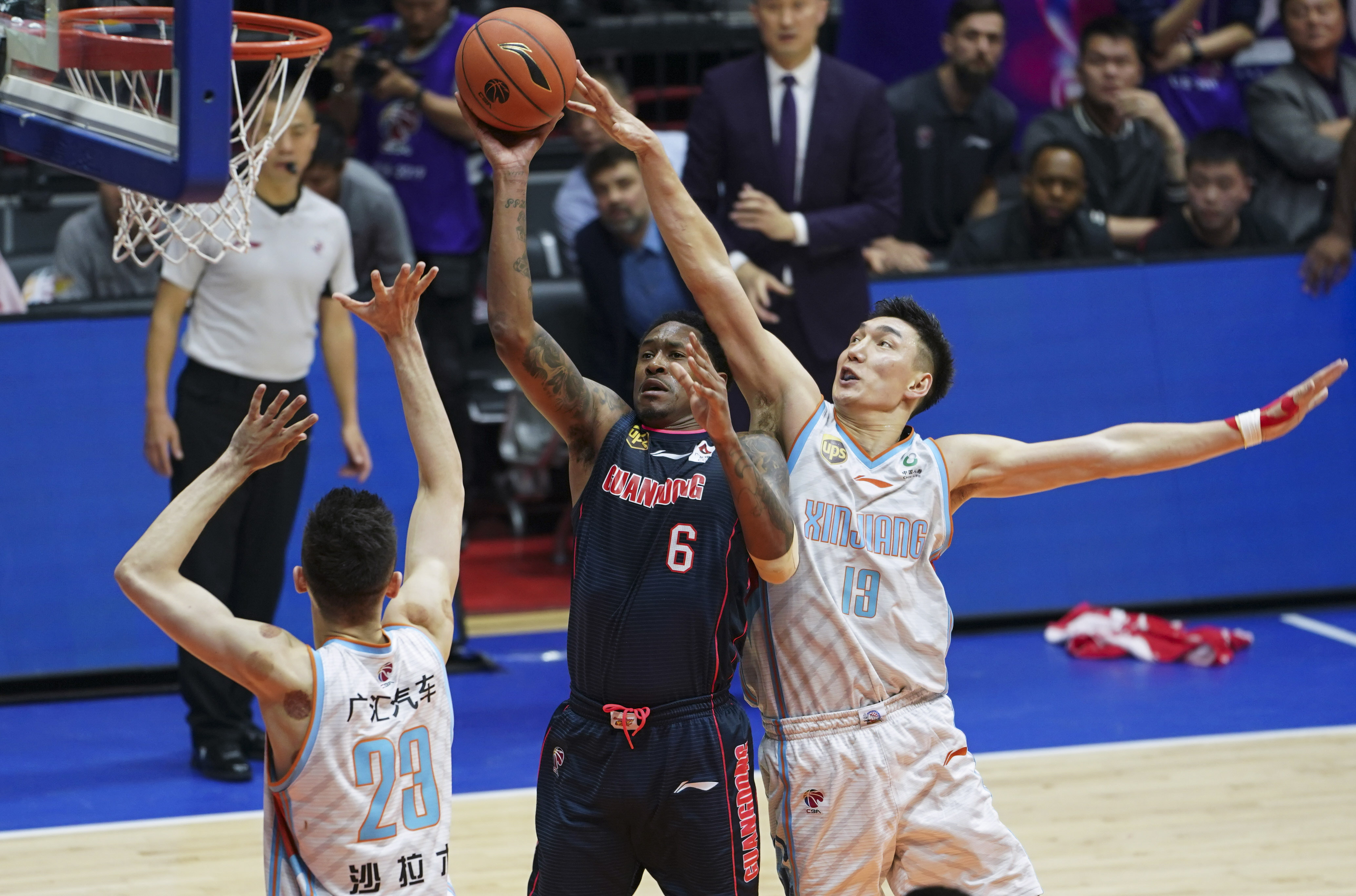 里程碑夜新疆广汇复出首秀，葡超冲刺阶段刷纪录，悬念犹存，细节决定成败